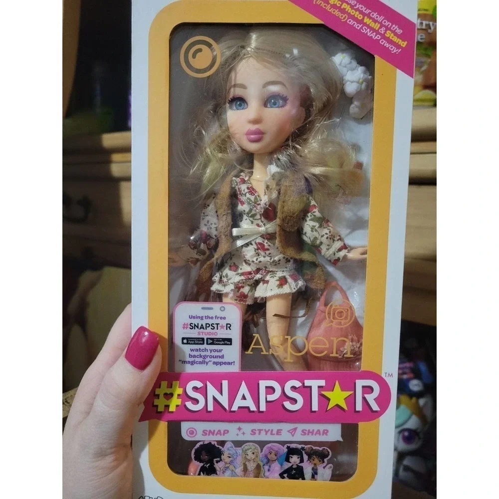 Aspen snapstar Doll